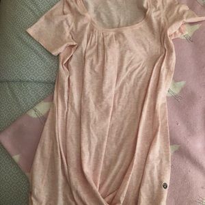 Lululemon top barely worn